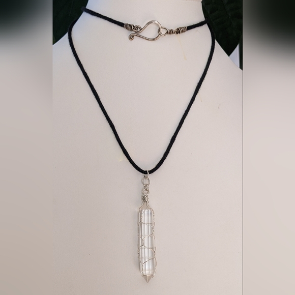 Earth Art hand crafted artisan Jewelry - Healing Vogel Quartz Point Amulet Handmade Sterling Silver Basket Weave